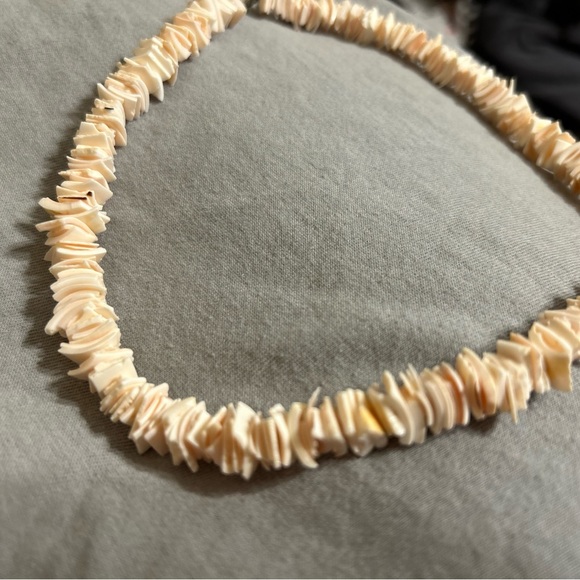 Light Pink Puka Shell Necklace - Picture 2 of 4